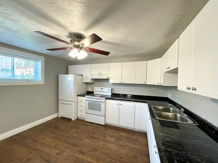 408 St George St — Lower unit