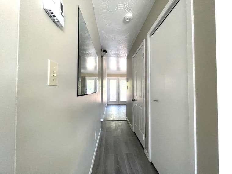408 St George St — Upper unit