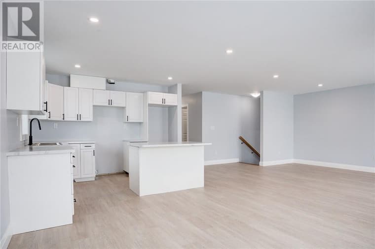 221 Racicot Drive — Upper unit